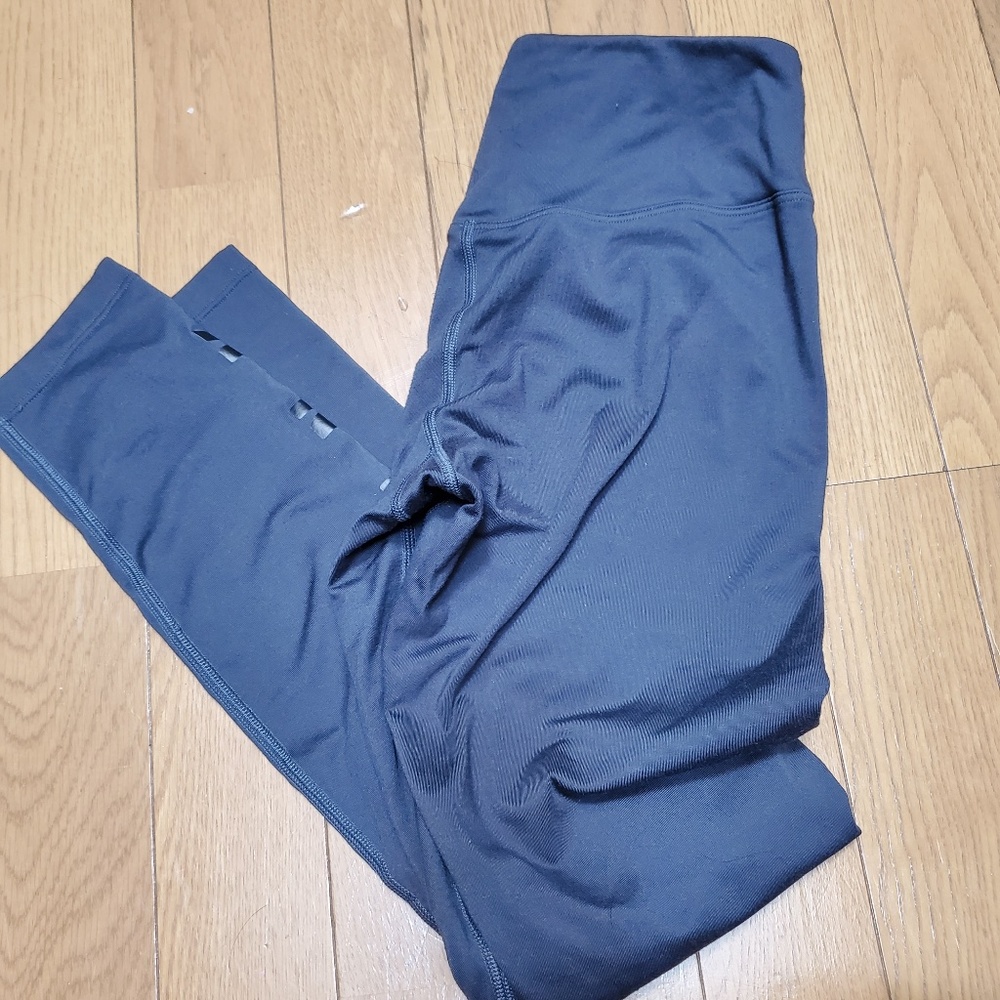 Gray Fleece Leggings Vs Pink